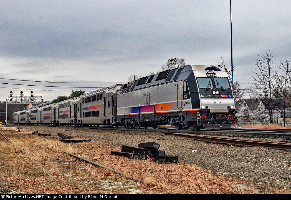 NJT 4550 on train 1111